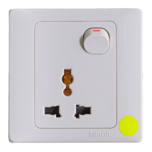 SIMON Multi Standard Universal Socket 13A: White #51089B