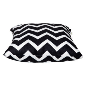 Domus: Black and White Zigzag Patterned Outdoor Pillow; (45x45)cm